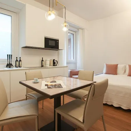 Apartment Duomo Dream Brothers Gabriel Milan